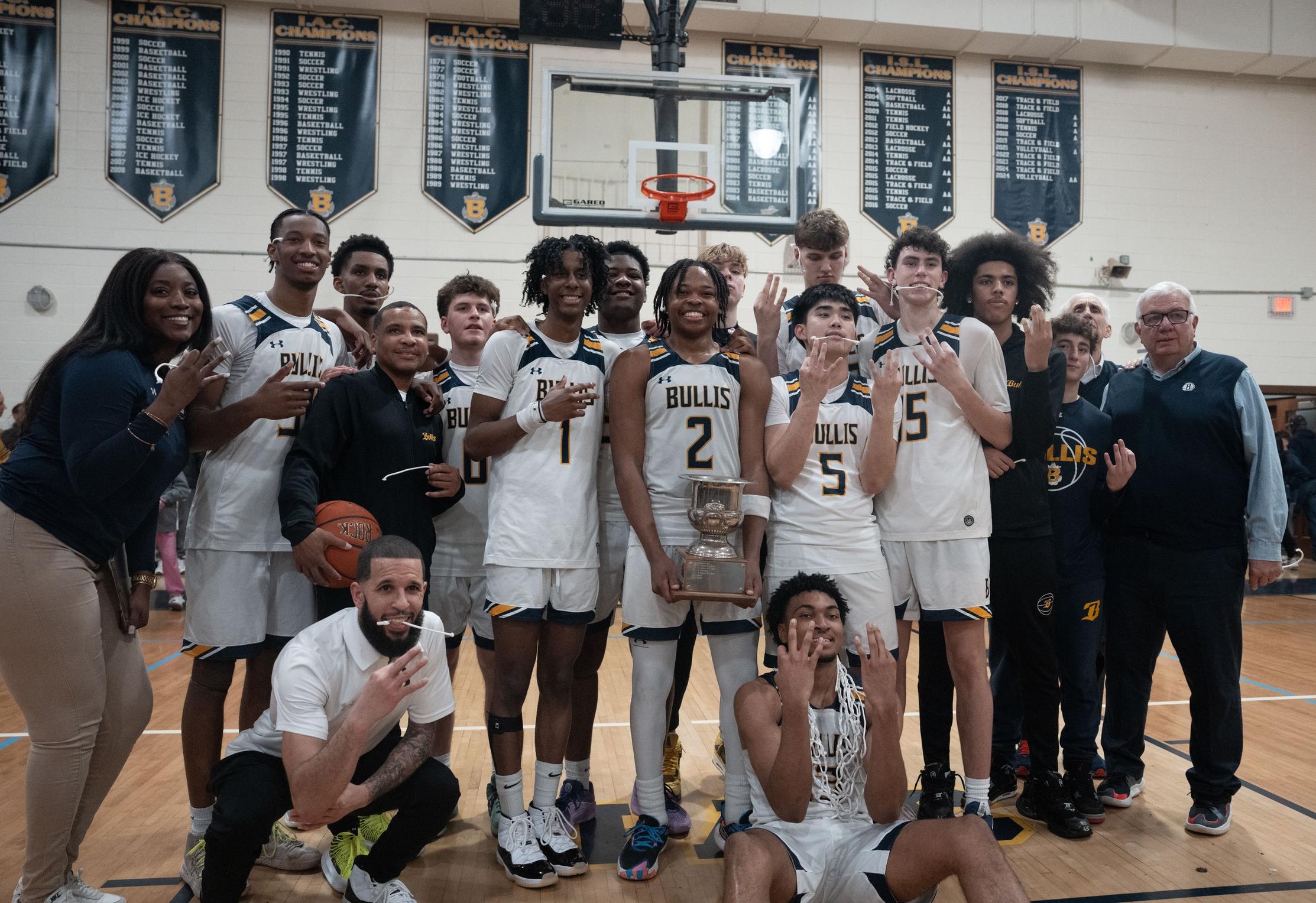 Bullis wins IAC championship in thriller over Georgetown Prep