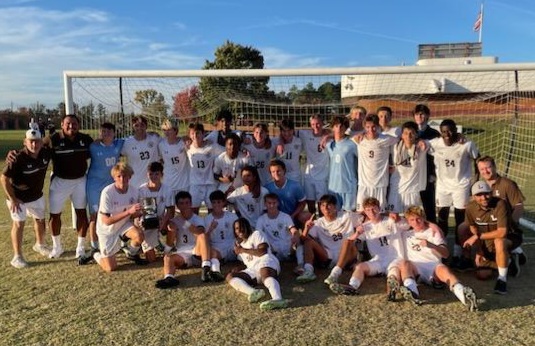 Landon defeats Episcopal 2-1 to earn share of IAC soccer title